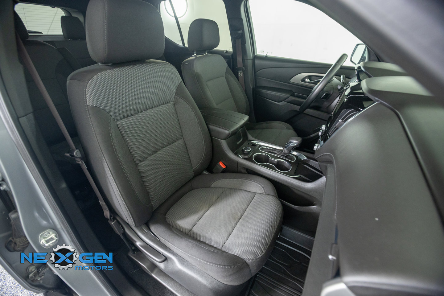 Used 2023 Chevrolet Traverse LT w/ LPO, Floor Liner Package AWD/4WD image 45