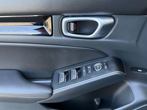 Used 2024 Honda Civic Touring image 8