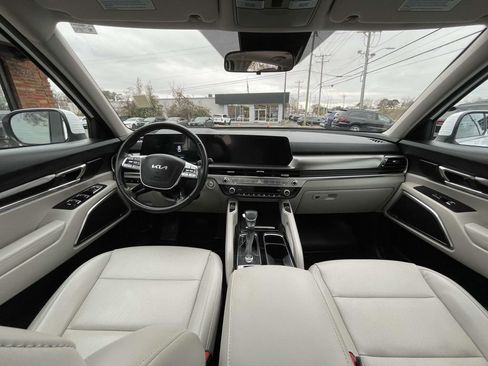 Certified 2023 Kia Telluride S w/ S Sunroof Package image 27