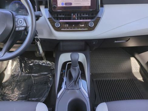 Used 2026 Toyota Corolla LE image 18