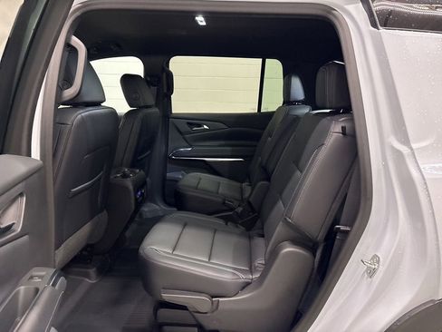 New 2026 Chevrolet Traverse LT w/ Midnight/Sport Edition AWD/4WD image 30