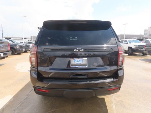 Used 2024 Chevrolet Suburban Z71 w/ Luxury Package AWD/4WD image 13