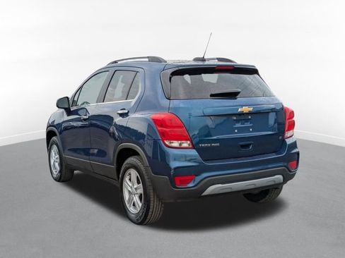 Used 2019 Chevrolet Trax LT w/ LT Convenience Package AWD/4WD image 4