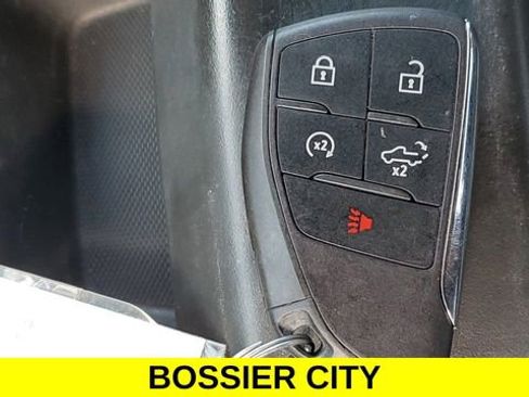 Certified 2022 GMC Sierra 1500 SLT image 37