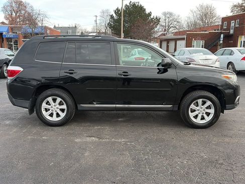 Used 2011 Toyota Highlander SE image 4