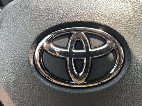 Used 2026 Toyota Corolla SE FWD image 24
