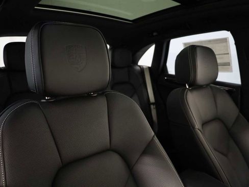 New 2026 Porsche Macan S image 23