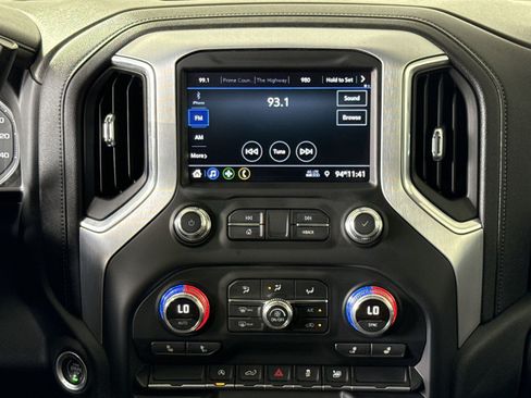Used 2022 GMC Sierra 1500 SLE AWD/4WD image 18