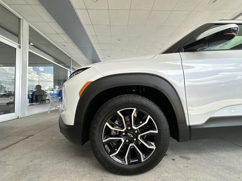 Certified 2025 Chevrolet TrailBlazer ACTIV w/ Convenience Package FWD image 30
