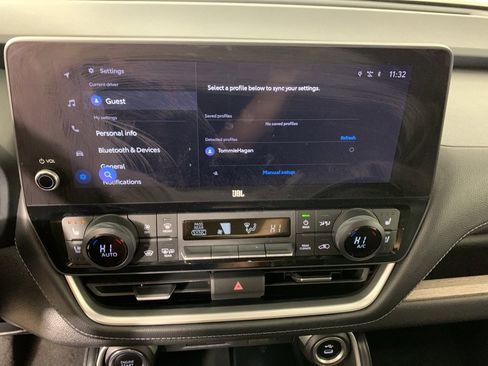 Used 2025 Toyota Grand Highlander Limited image 27