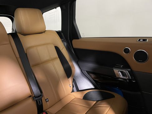 Used 2021 Land Rover Range Rover Sport HSE Dynamic image 15