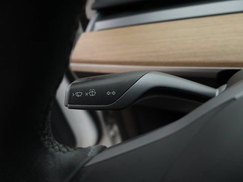 Used 2020 Tesla Model 3 Standard Range Plus RWD image 33