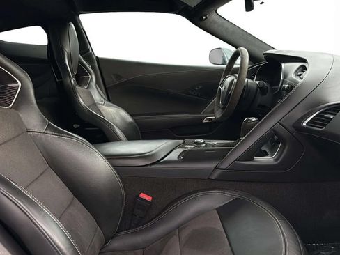 Used 2014 Chevrolet Corvette Stingray Coupe RWD image 9