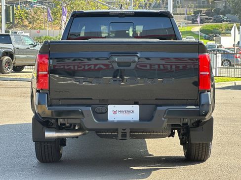 New 2025 Toyota Tacoma TRD Sport image 4