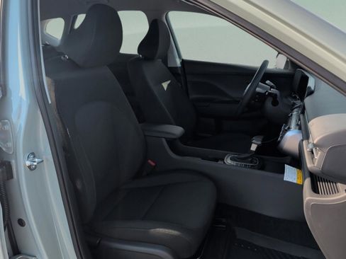 New 2026 Hyundai Kona SE image 28