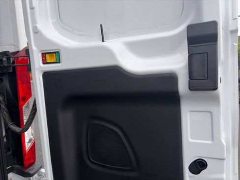 Used 2024 Ford Transit 250 148 Medium Roof RWD image 4