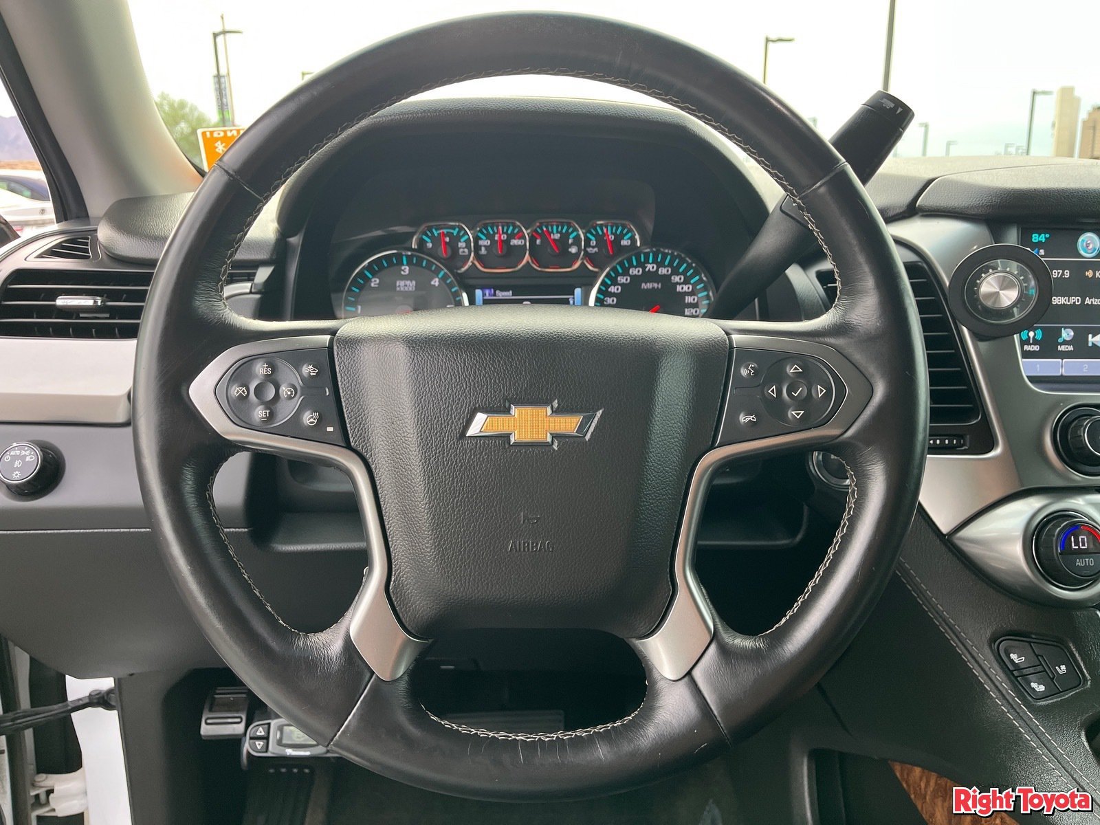 Used 2018 Chevrolet Suburban Premier RWD image 21