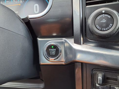 Used 2022 Ford F150 Lariat w/ Equipment Group 502A High image 33