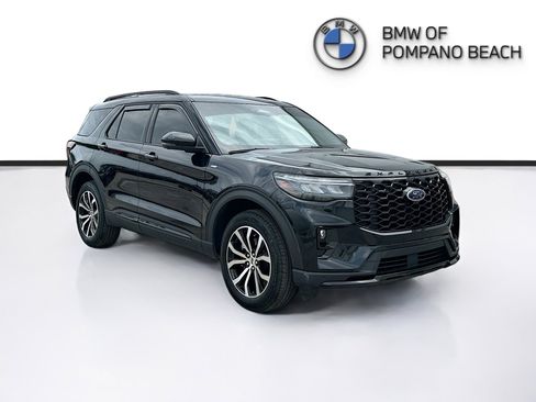 Used 2025 Ford Explorer ST-Line AWD/4WD image 1