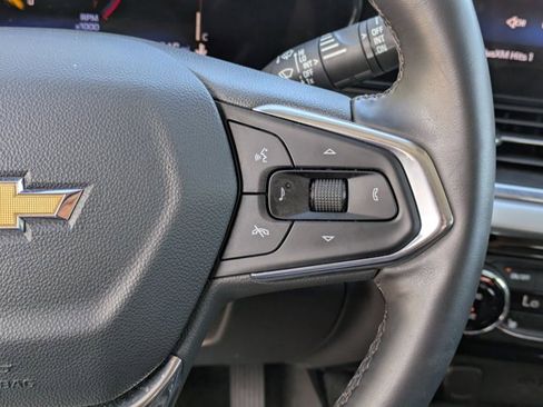 Used 2025 Chevrolet Trax LT w/ LT Convenience Package image 14