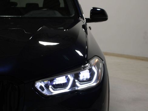 Used 2022 BMW X5 xDrive40i w/ M Sport Package AWD/4WD image 34