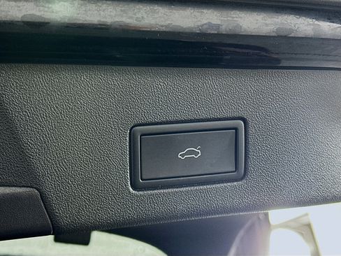 Used 2024 Volkswagen ID.4 S image 28