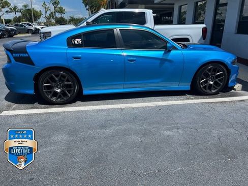 Used 2019 Dodge Charger R/T w/ Daytona Edition Group RWD image 3