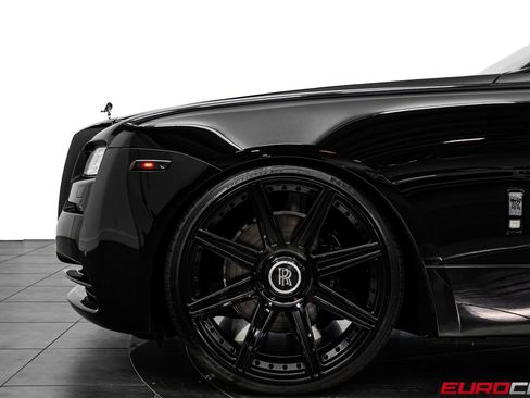 Used 2016 Rolls-Royce Wraith RWD image 15