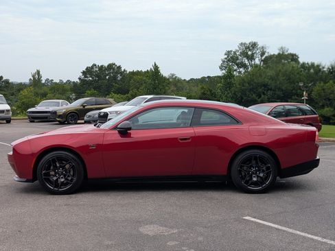 Used 2024 Dodge Charger Daytona R/T w/ Plus Group AWD/4WD image 6