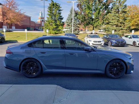 New 2026 BMW M5 w/ Carbon Package image 4