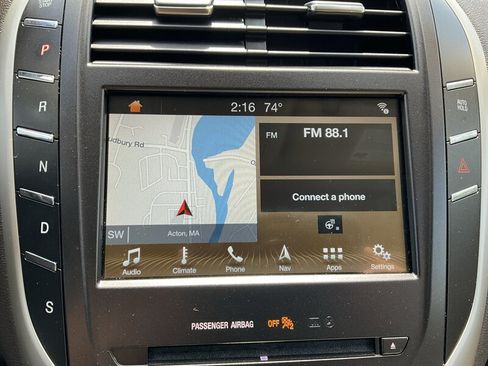 Used 2019 Lincoln MKC Select w/ Select Plus Package AWD/4WD image 18