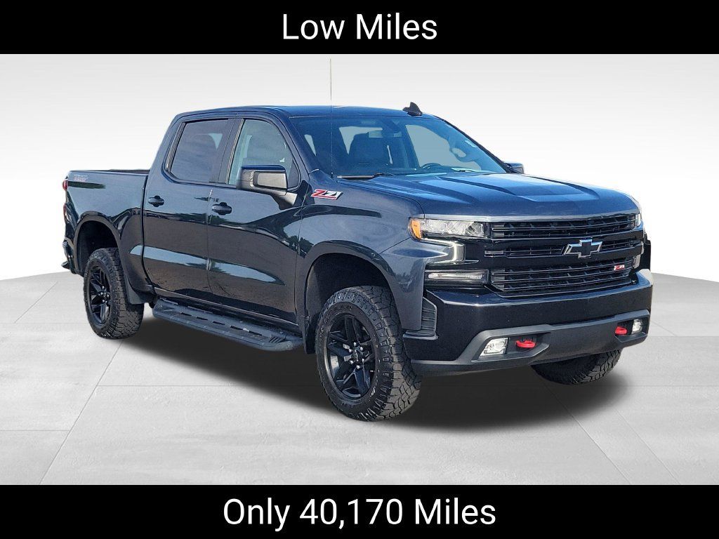 Used 2021 Chevrolet Silverado 1500 LT Trail Boss w/ Convenience Package II AWD/4WD image 2