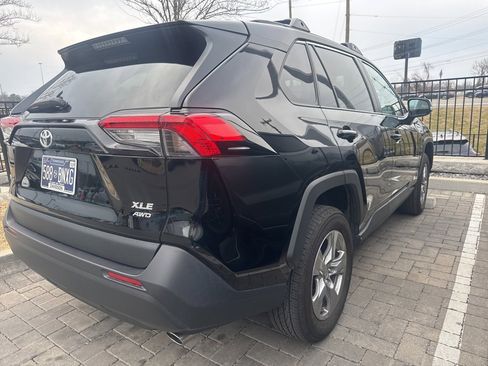 Used 2025 Toyota RAV4 XLE w/ Convenience Package image 4