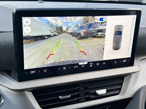 New 2026 Ford Explorer Active w/ Active Comfort Package image 29