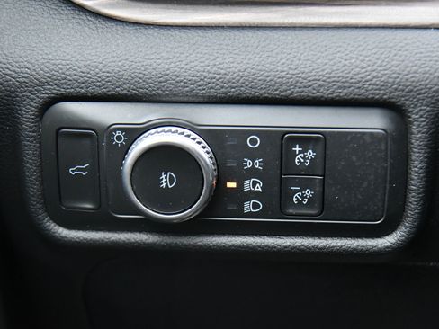 Used 2021 Ford Explorer Limited w/ Equipment Group 301A image 39