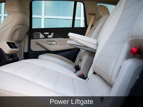 Used 2021 Mercedes-Benz GLS 450 4MATIC image 16