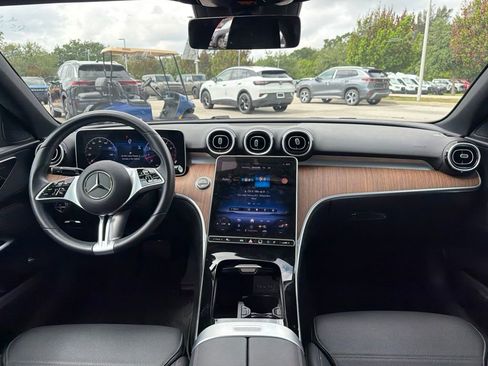 Used 2025 Mercedes-Benz C 300 Sedan image 10