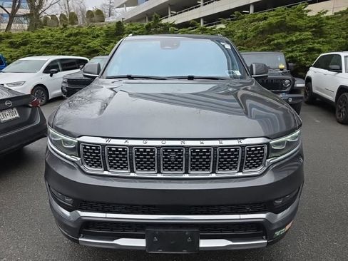 Used 2022 Jeep Grand Wagoneer Series III w/ Flexible Seating Group AWD/4WD image 2