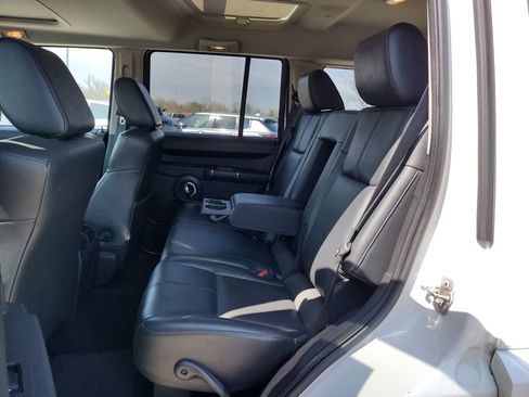 Used 2008 Jeep Commander Limited w/ Trailer Tow Group IV image 8