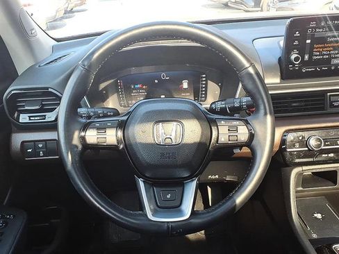 Used 2023 Honda Pilot Elite image 23