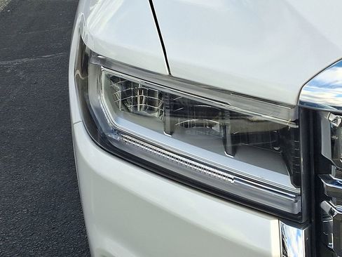 Certified 2021 GMC Acadia Denali image 9