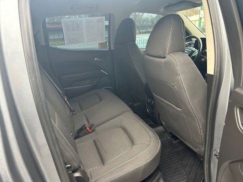 Used 2019 GMC Canyon SLE w/ SLE Convenience Package image 12