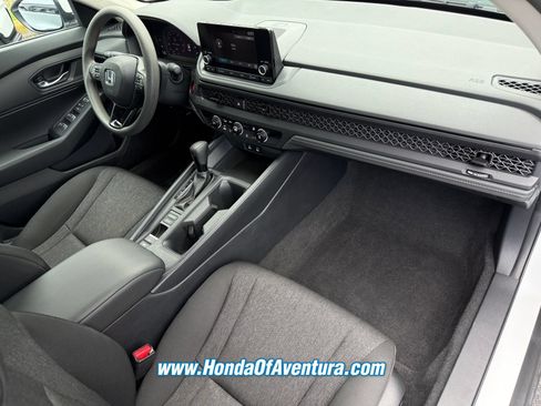 Certified 2023 Honda Accord LX image 9