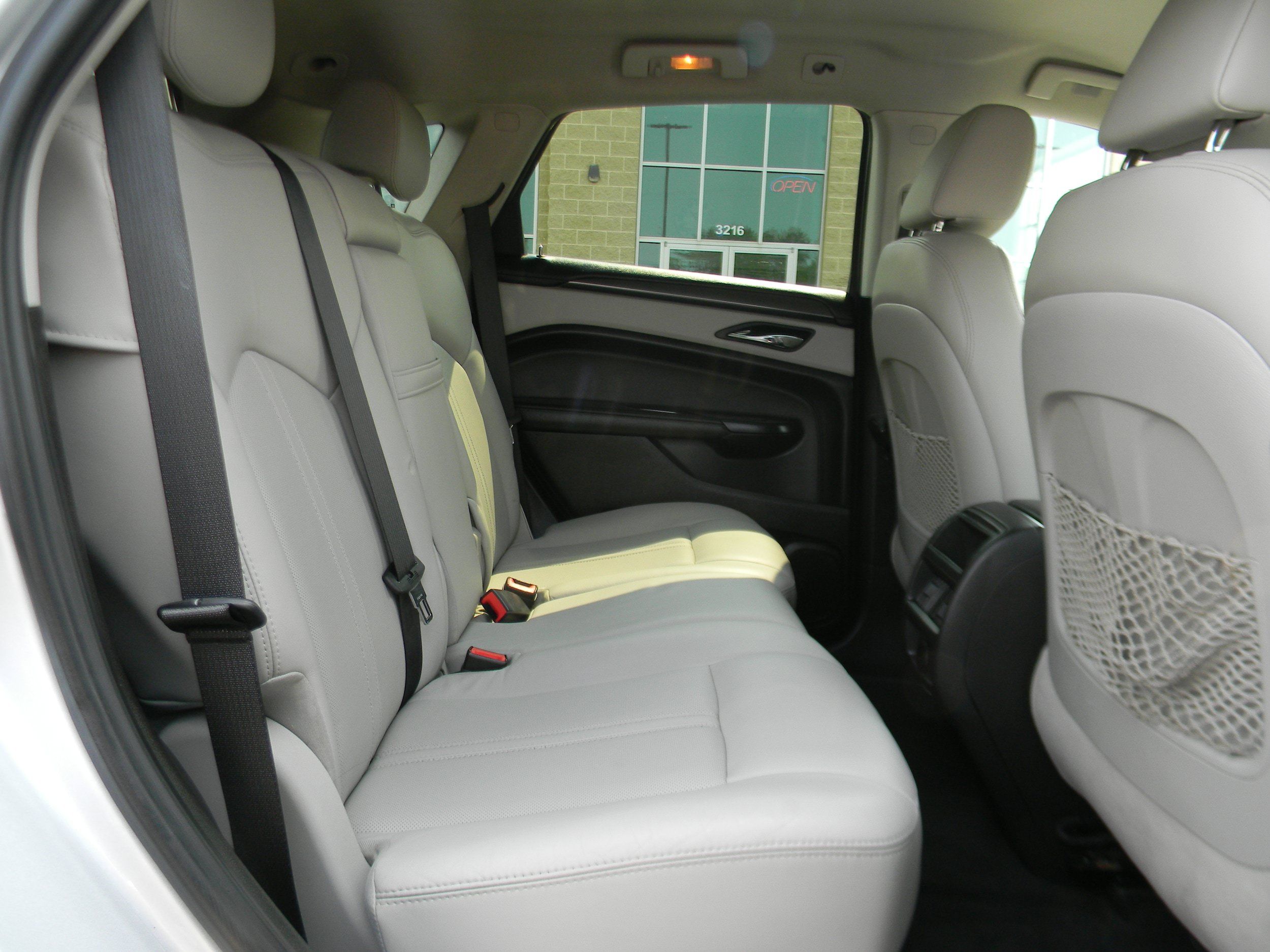 Used 2013 Cadillac SRX FWD image 8