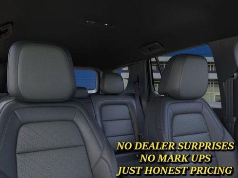 New 2026 Chevrolet Equinox LT w/ Convenience Package II FWD image 24