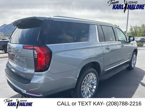 Used 2025 GMC Yukon XL Denali AWD/4WD image 8