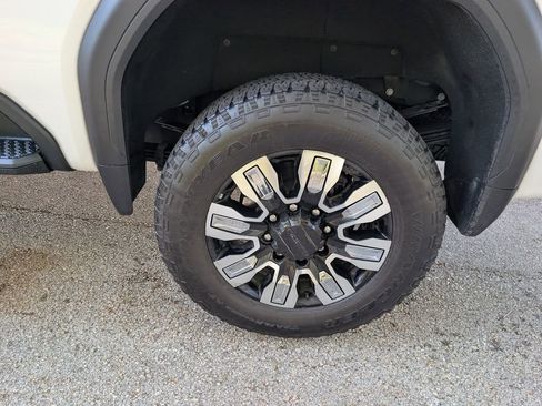 Used 2025 GMC Sierra 2500 Denali w/ Denali Reserve Package image 13