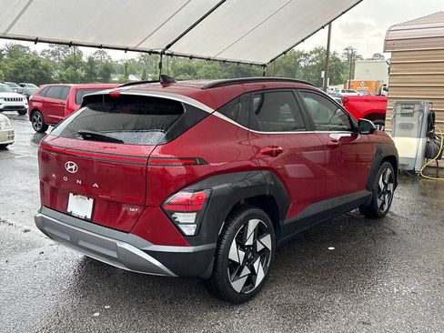 Used 2024 Hyundai Kona Limited FWD image 6