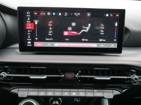 Certified 2024 Dodge Hornet GT image 23