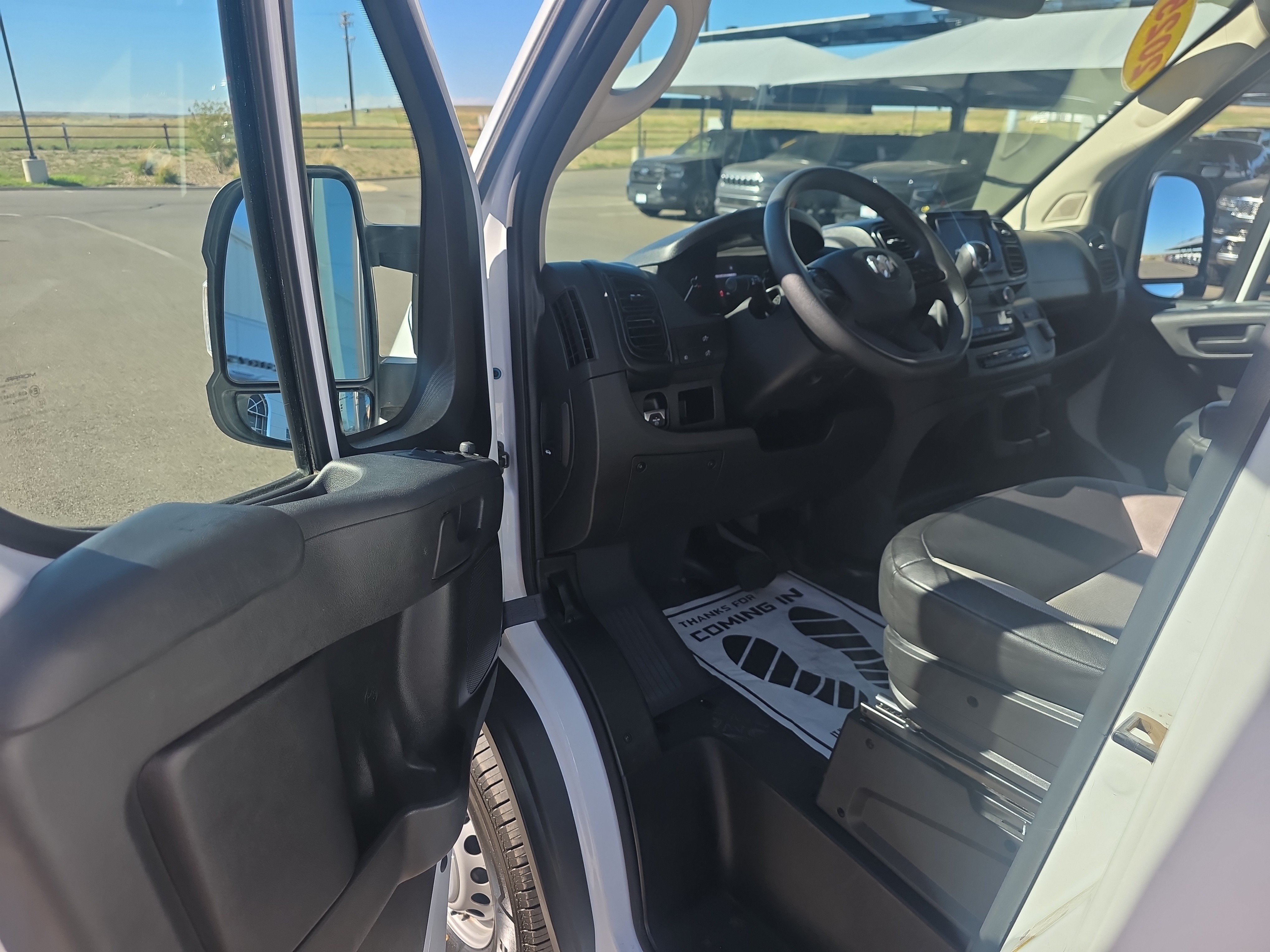 Used 2025 RAM ProMaster 2500 w/ Convenience Group FWD image 10